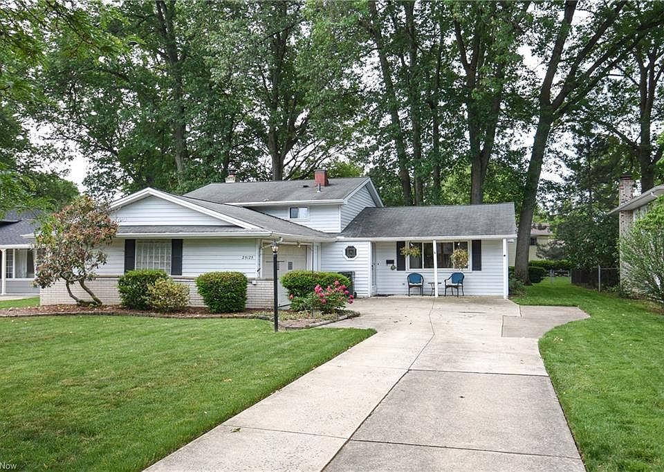 1st image of 25125 Deerfield Dr