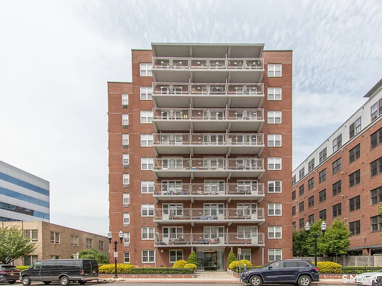 700 Summer St #7G — Photo 32
