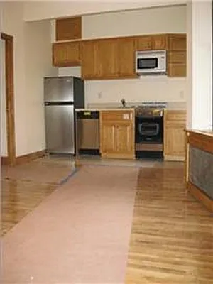 Rented by R New York | media 6