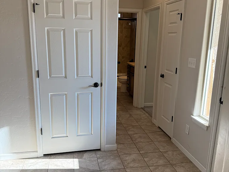 Silverado Dr — Photo 14