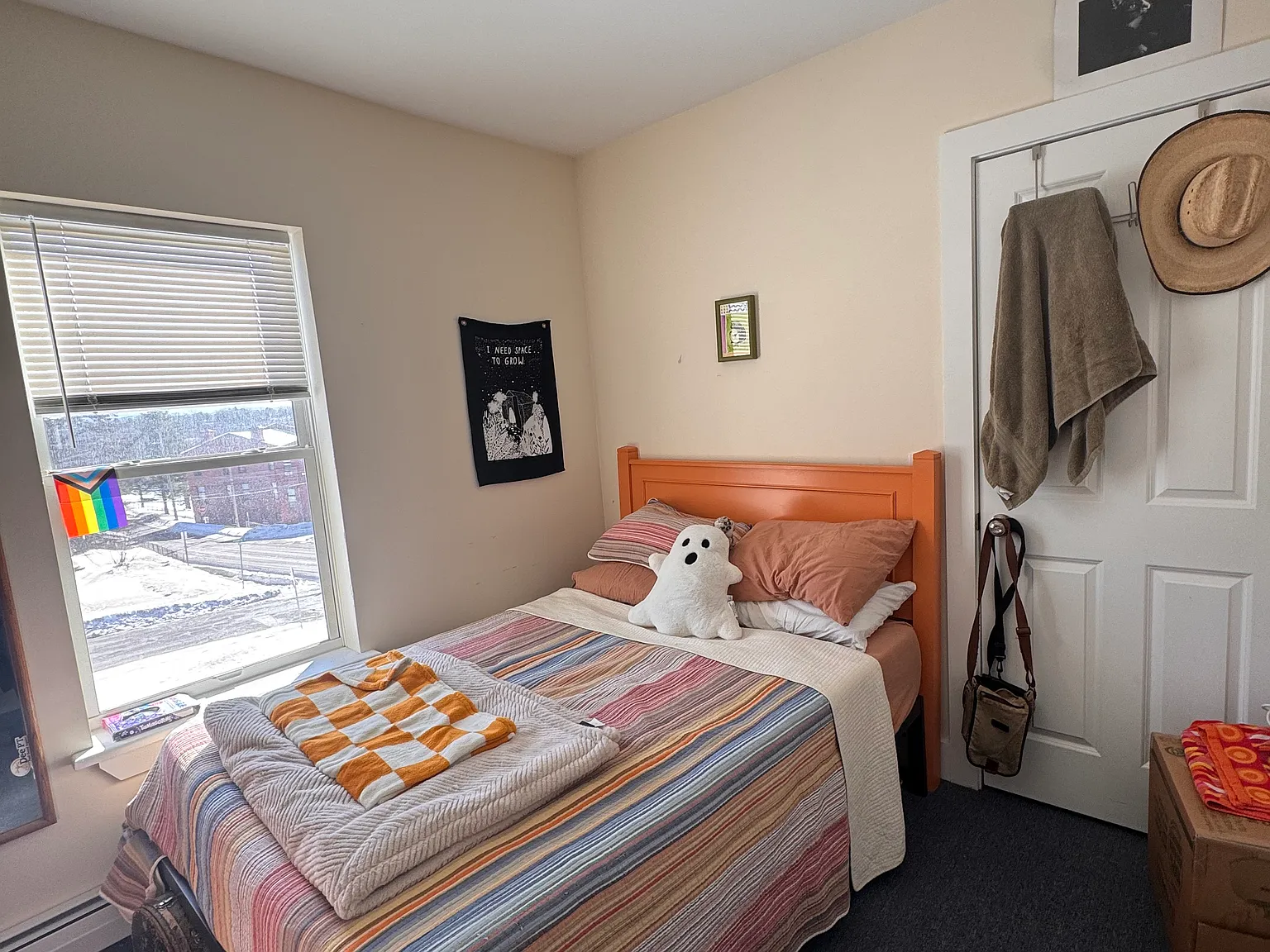 2 bed, $2,000 — Photo 4
