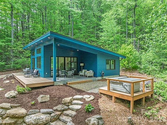 2nd image of 808 Mountain Cove Rd