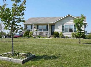 Drake Rd, Cedar Hill, TN 37032