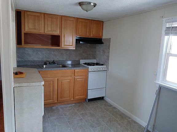 2nd image of 301 Doherty Ave Floor 2