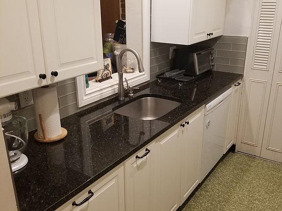 3rd image of 25 Greentree Ln APT 46
