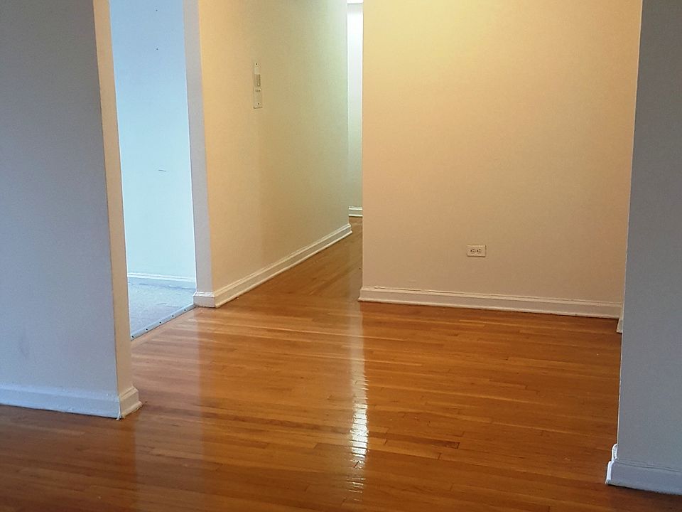 1st image of 2020 Avenue V APT 1C