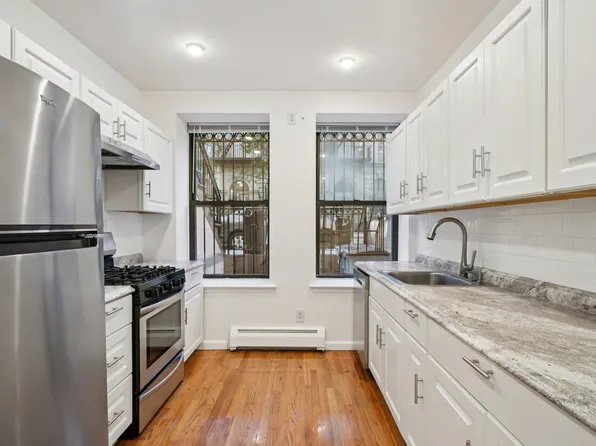 29 East 129th Street image 3 of 17