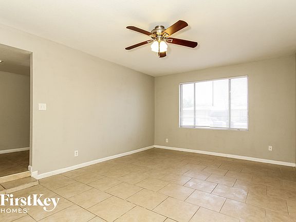 2nd image of 4548 W Paradise Dr