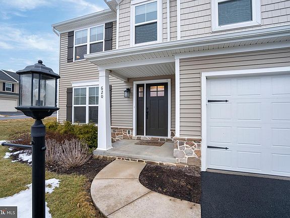 5th image of 620 Fawn Valley Rd