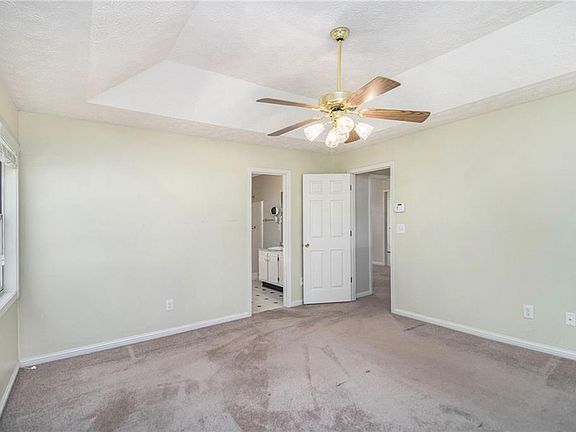 4th image of 4099 Valley Woods Ct