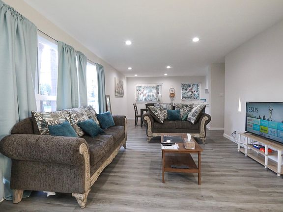 2nd image of 226 S Gale Dr #101