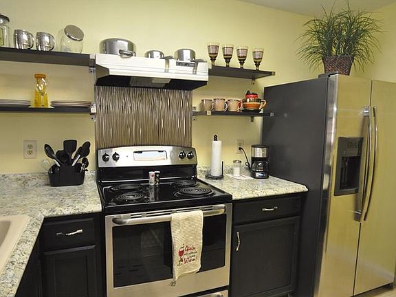 5th image of 3024 Bonaventure Cir APT 203