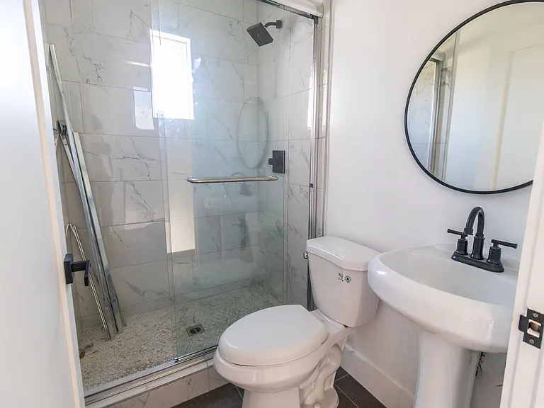 4507 W 18th St — Photo 22