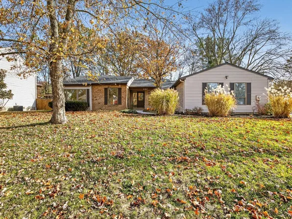 180 Cedarbrook Dr, Loveland, OH 45140