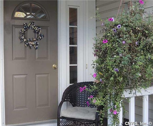 1st image of 8106 Verbeck Dr