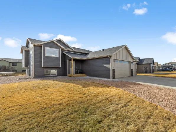 547 Antietam Dr, Box Elder, SD 57719