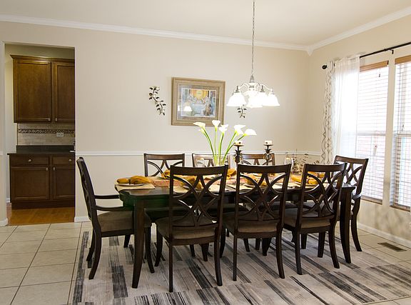 4th image of 3527 Chancery Ln
