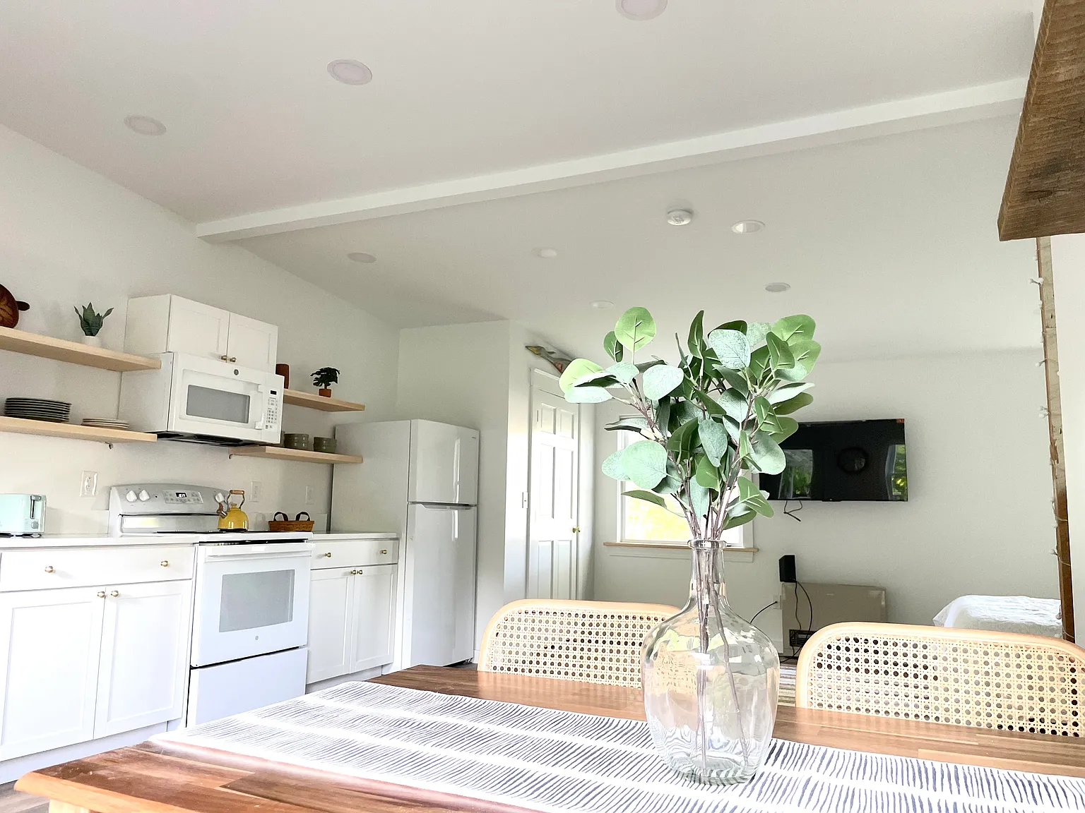 1 bed, 600 sqft, $2,000 — Photo 2