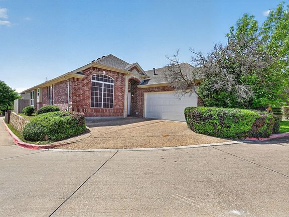2nd image of 3304 Landhope Cir