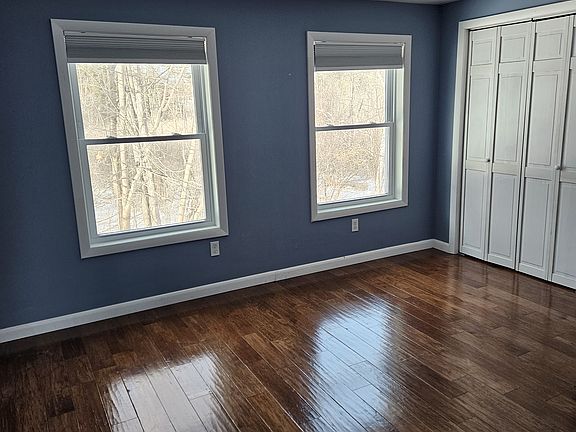 5th image of 64 Mallard Ln
