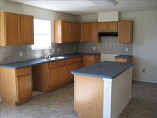 5th image of 639 Sotogrande St