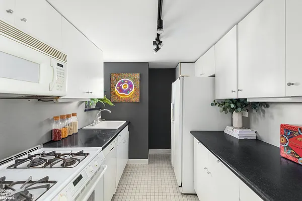 Sold by Brown Harris Stevens | media 8