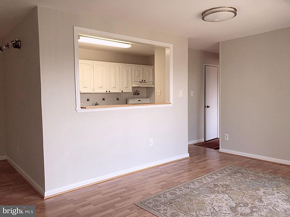 5th image of 8000 Chanute Pl APT 14