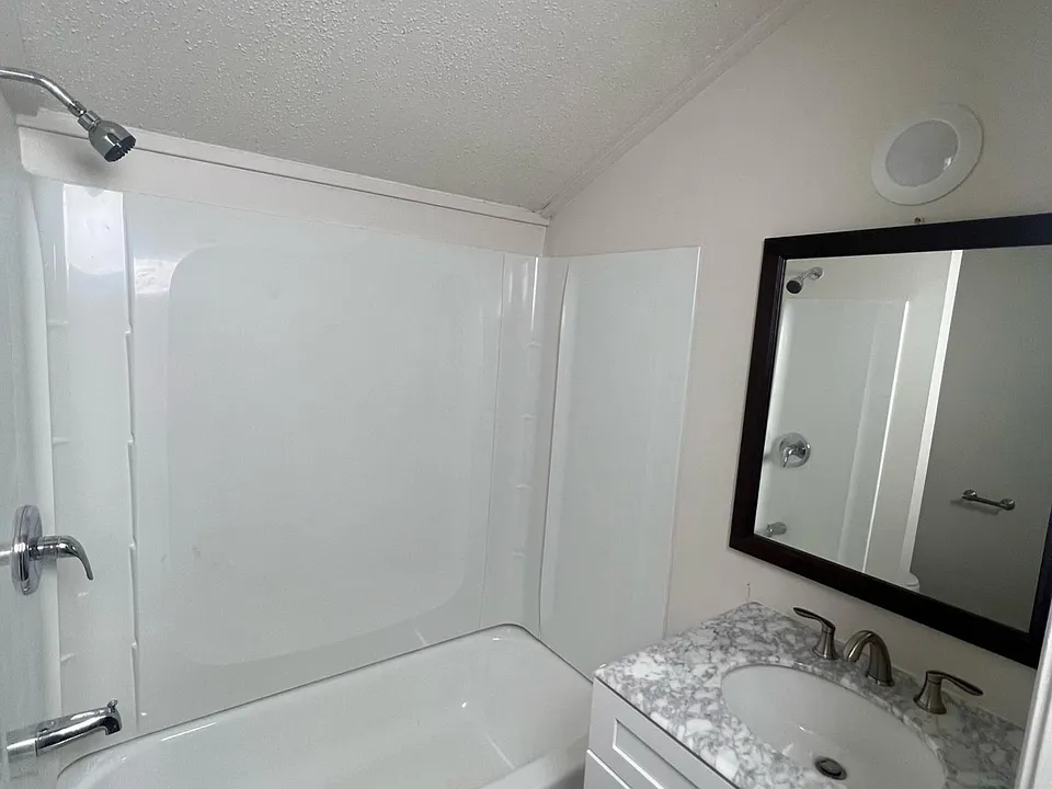 60A Magnolia