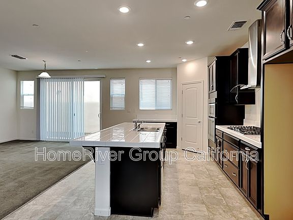 5th image of 2918 Portage Way