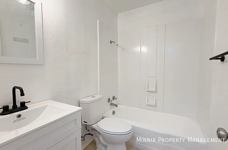 5005 Avenue W #12 — Photo 14