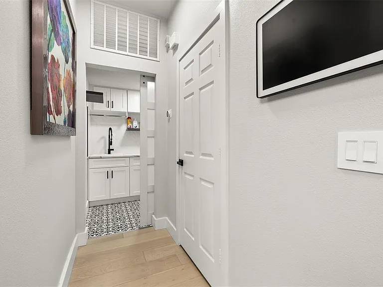 663 Charrice Pl — Photo 18