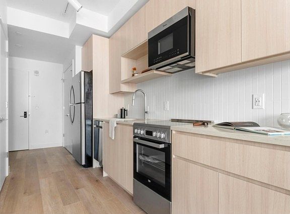 5th image of 55 Orchard St #808