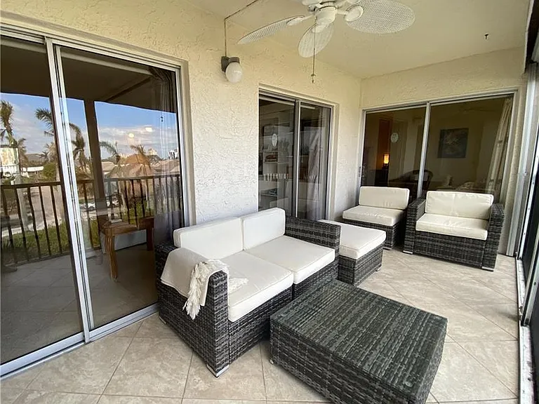 555 Park Shore Dr #B-407 — Photo 24