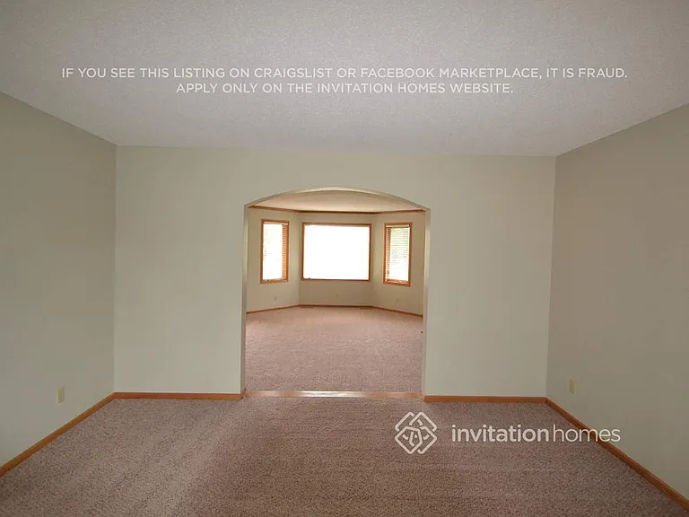 3850 Jamestown Curv — Photo 3
