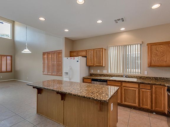 2nd image of 44398 W Palmen Dr