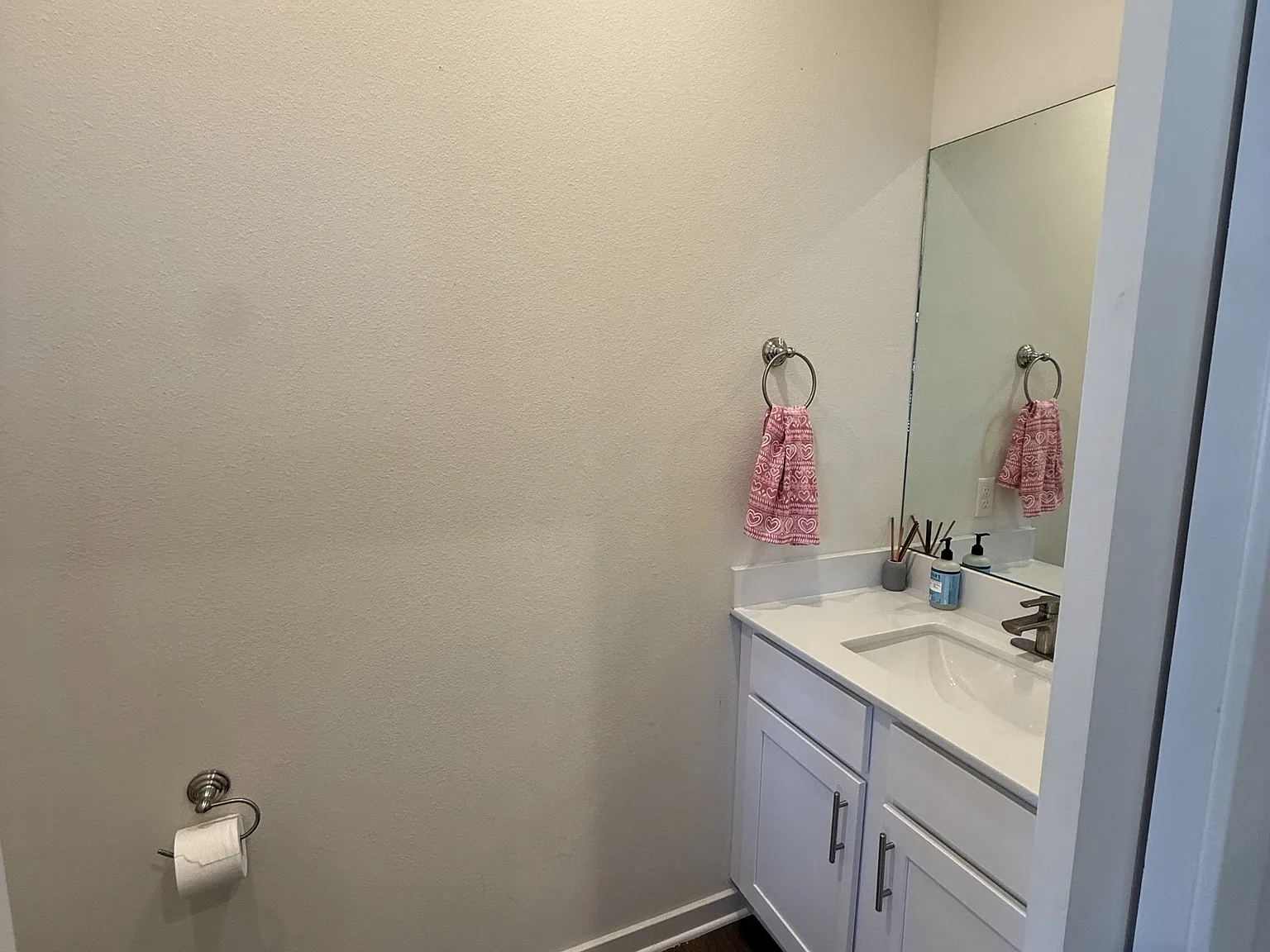 610 North Whitham Avenue - 3 — Photo 3