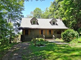 323 Hyacinth Dr, Clyde, NC 28721