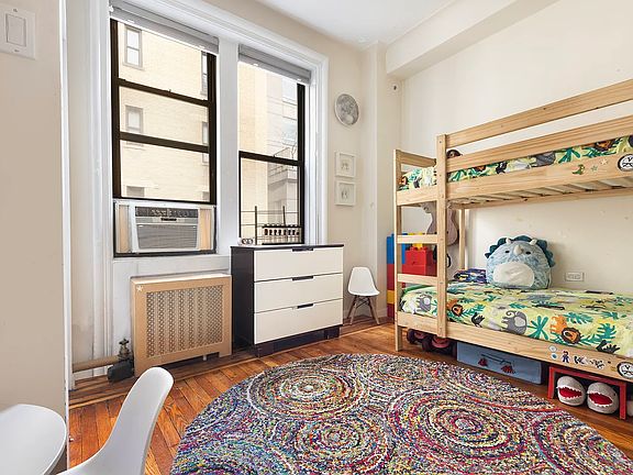 4th image of 532 W 111th St APT 64