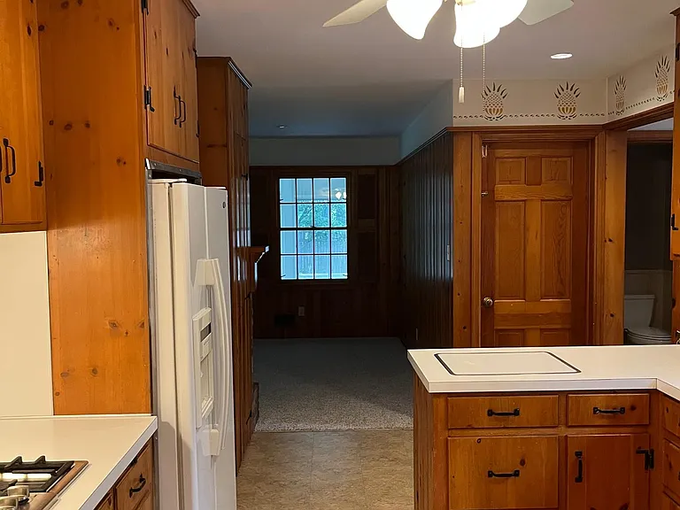 723 E Boundary St — Photo 5