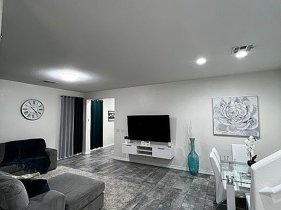 5th image of 7589 Brisa Del Mar Ave
