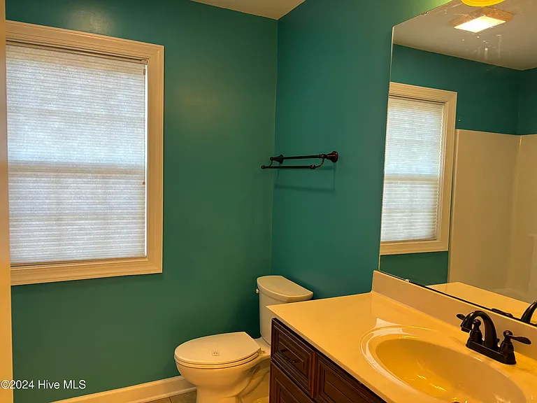 7 Moore Dr — Photo 7