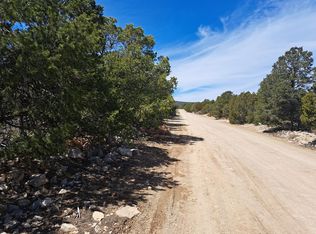 25 Fleetfoot Rd, Tijeras, NM 87059