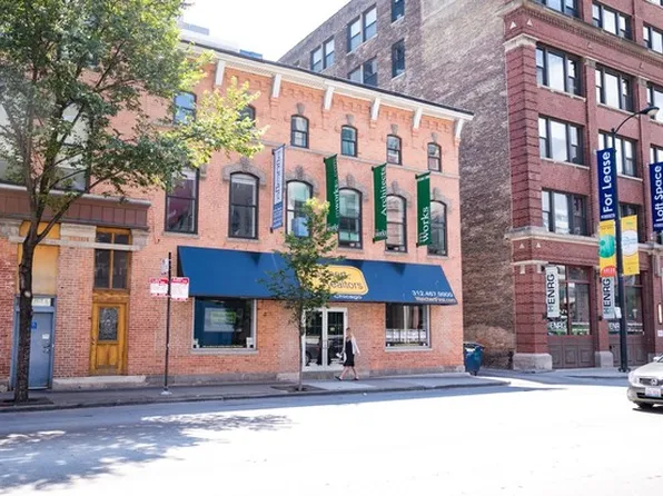 209 W Ohio St Ste 2, Chicago, IL 60654