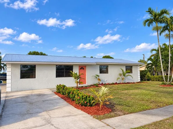 320 W 21ST STREET, RIVIERA BEACH, FL 33404