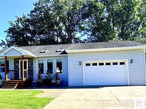 2nd image of 1941 Windfall Rd