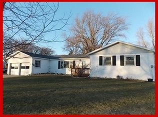 W7094 County Road B, Lake Mills, WI 53551