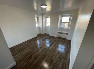 320 11th St #F4, Brooklyn, NY 11215