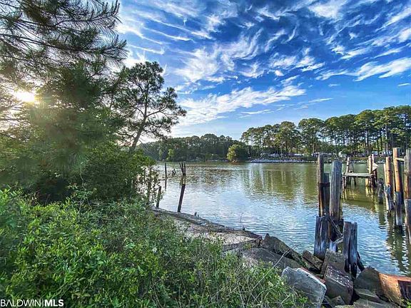 4th image of 112 W Canal Dr