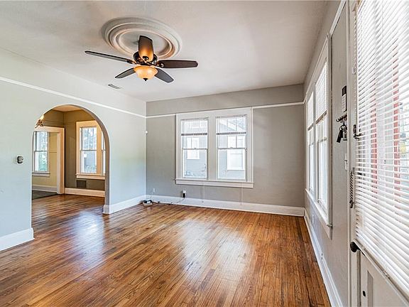 3rd image of 5204 N Suwanee Ave