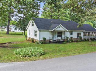312 College St N, Cowan, TN 37318